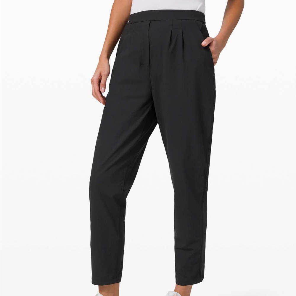 LULULEMON Essential high rise black trousers